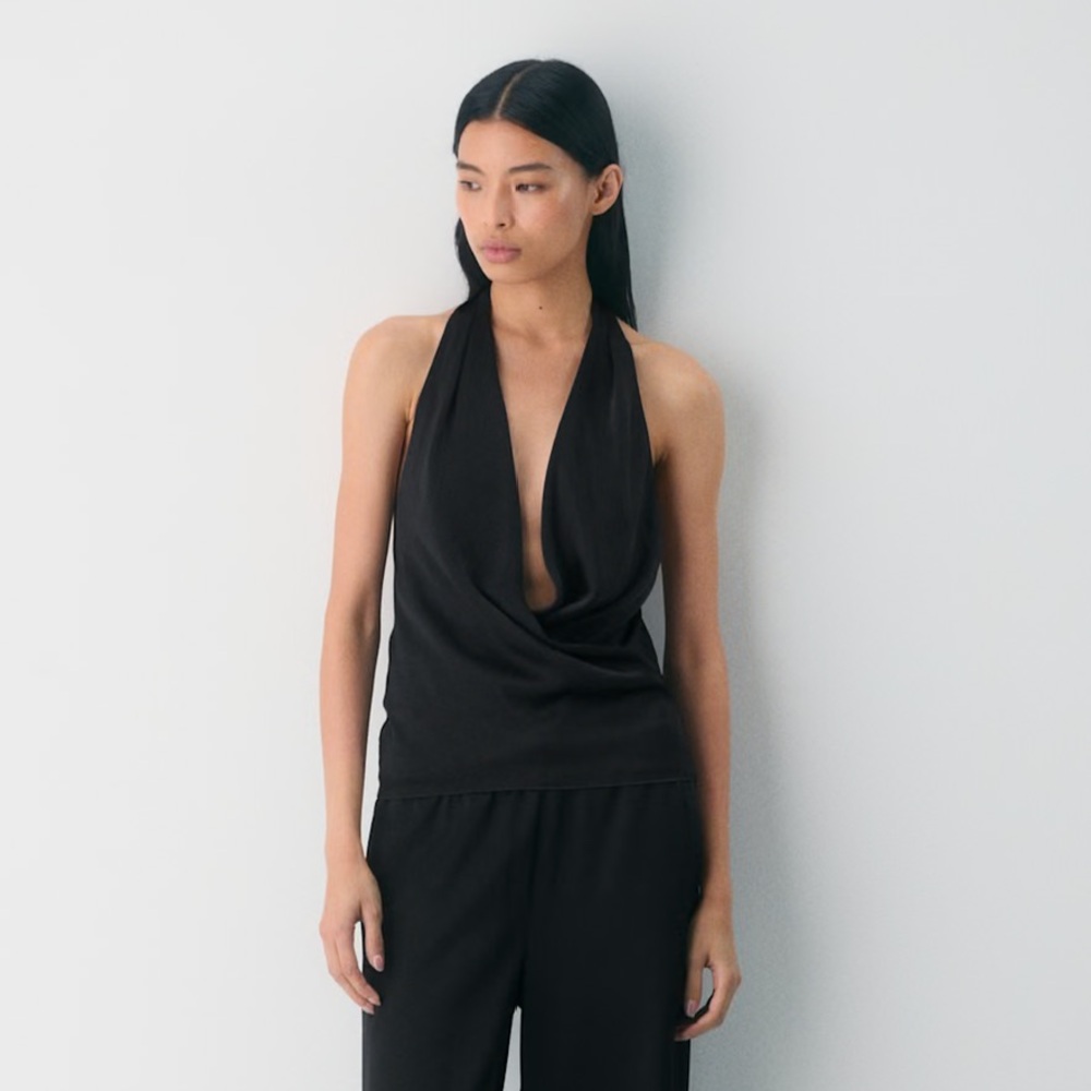 NWT Aritzia Martini Halter Top